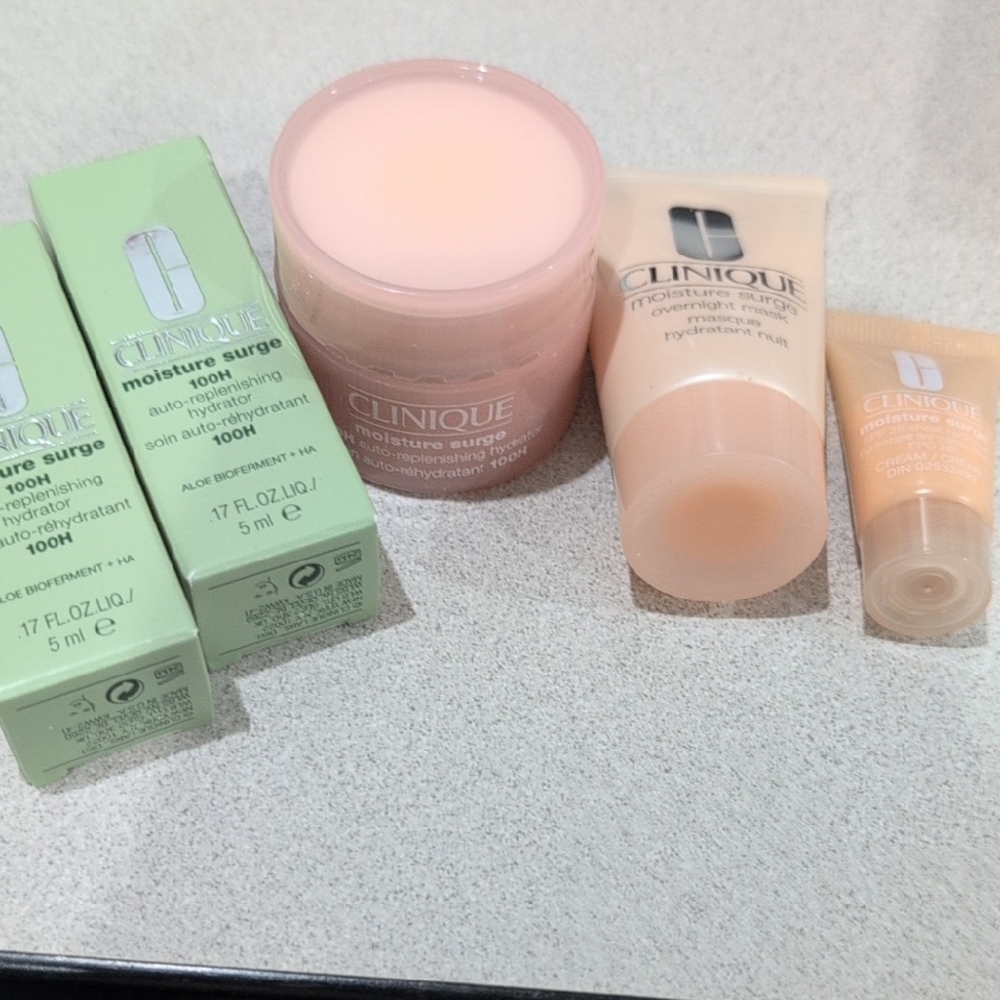 Clinique Moisture Surge Lot